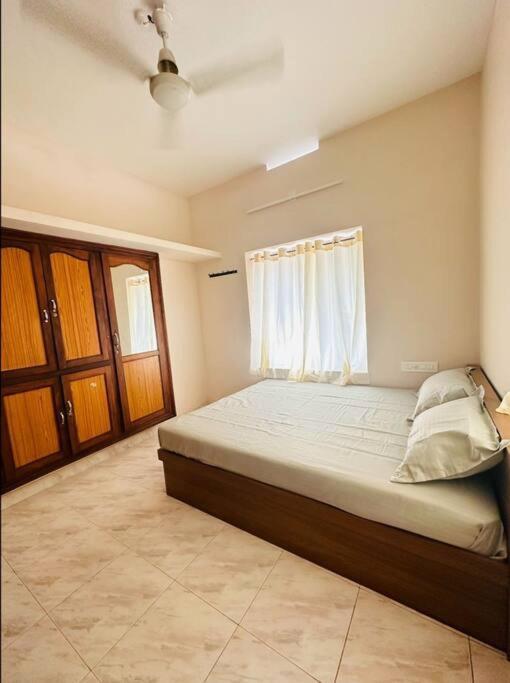 Home At Guruvayur 2 Ac Room,1 Single Bed,Kitchen Luaran gambar