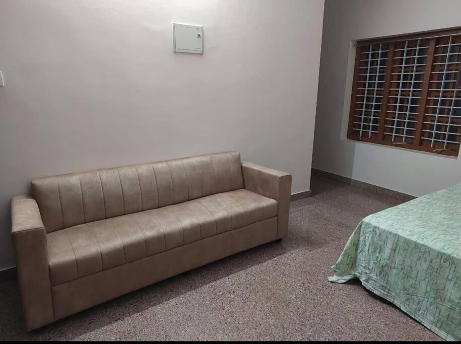 Home At Guruvayur 2 Ac Room,1 Single Bed,Kitchen Luaran gambar