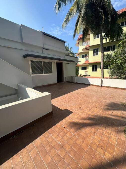 Home At Guruvayur 2 Ac Room,1 Single Bed,Kitchen Luaran gambar